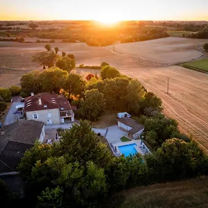 Bed & Breakfast Le Petit Bleu D'hotes, Bourg-de-Visa