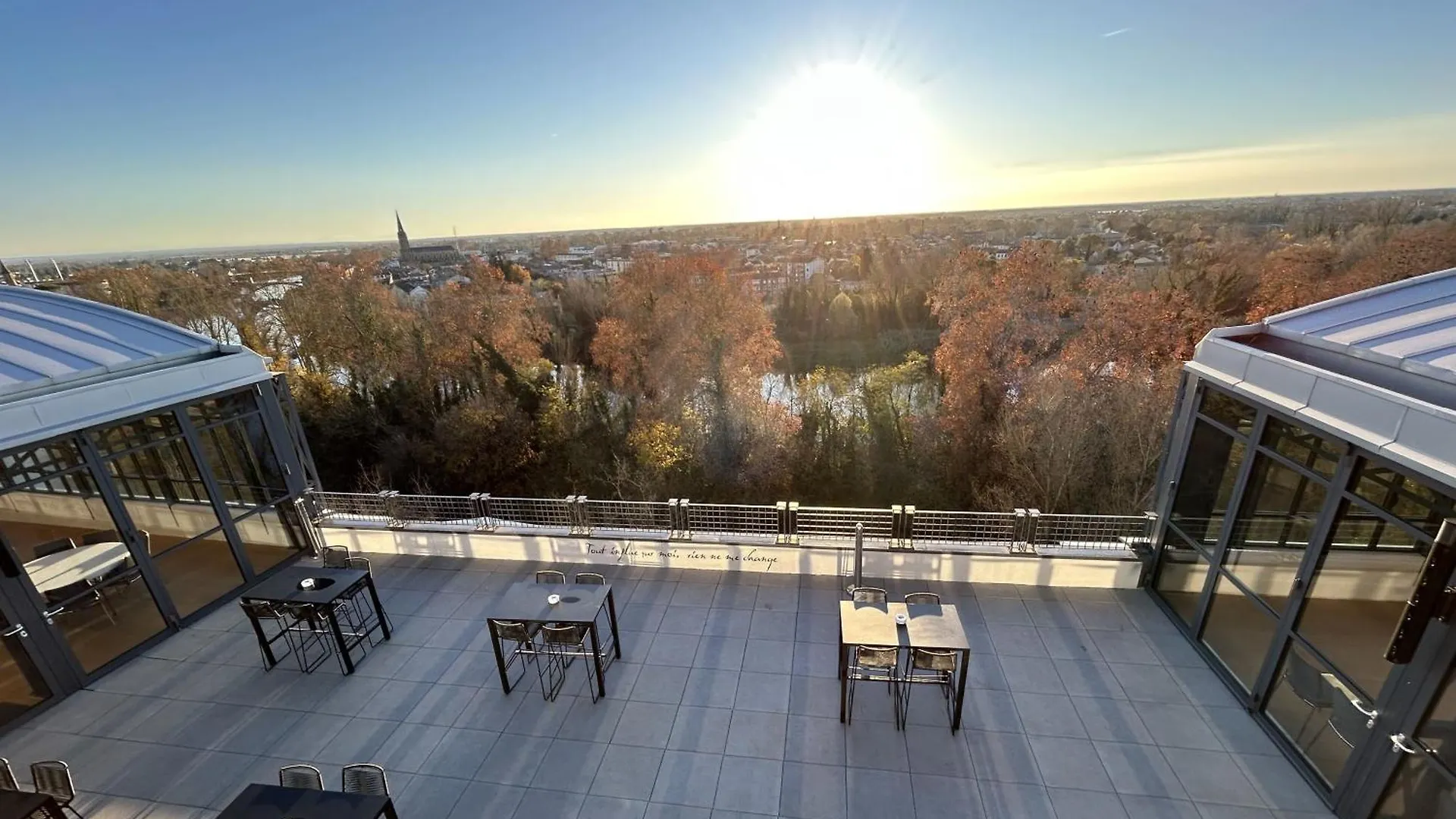 ****  Dali Hotel Montauban France